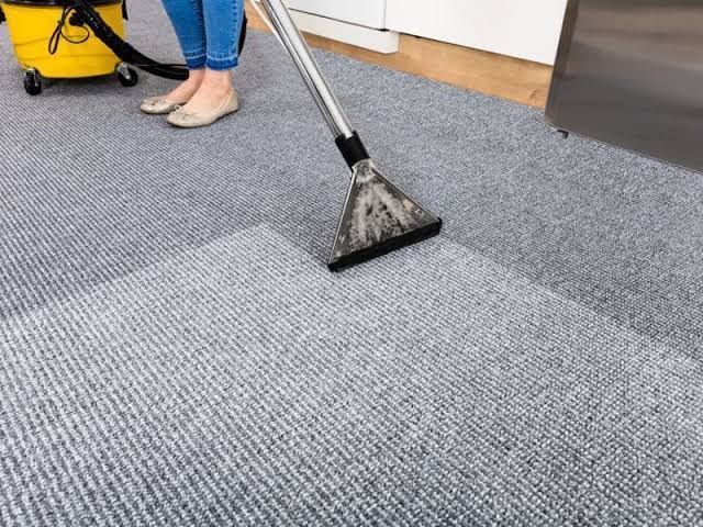 Yerinde Koltuk ve Halı Temizliği